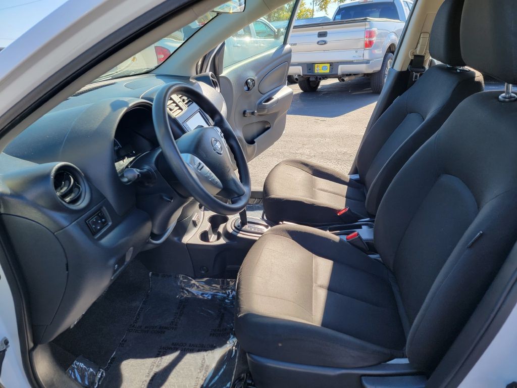 2019 Nissan Versa Image 9