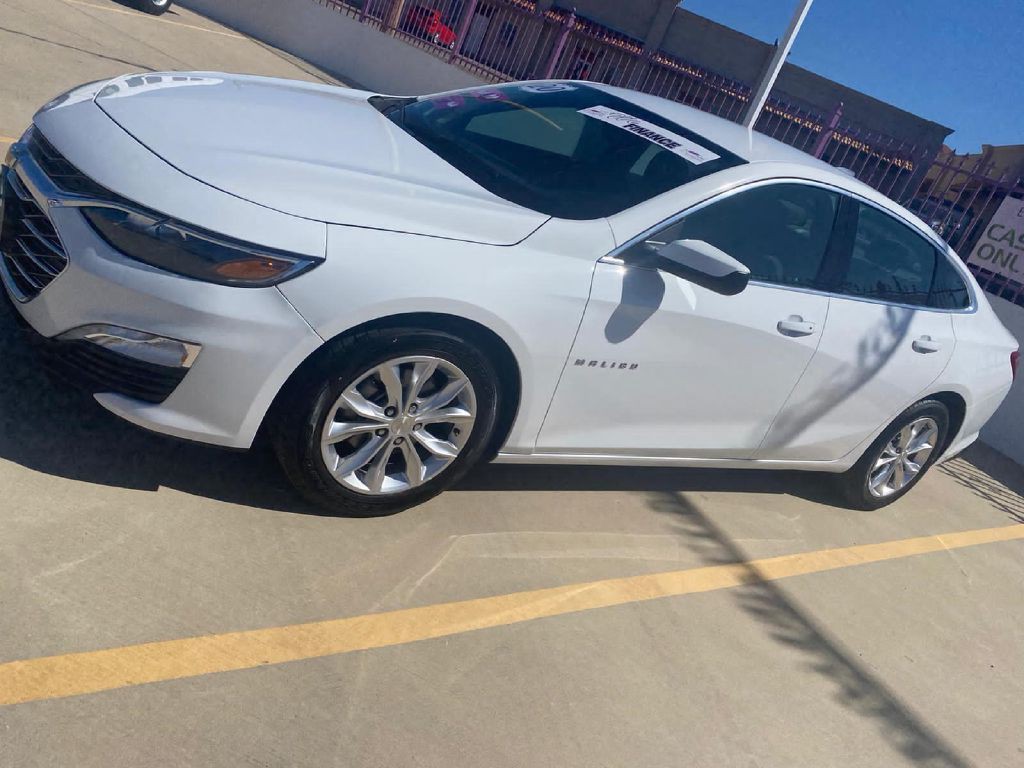 2020 Chevrolet Malibu Image 3