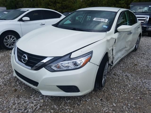 2016 Nissan Altima Image 2