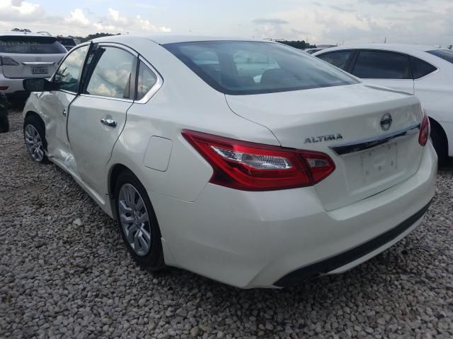 2016 Nissan Altima Image 3