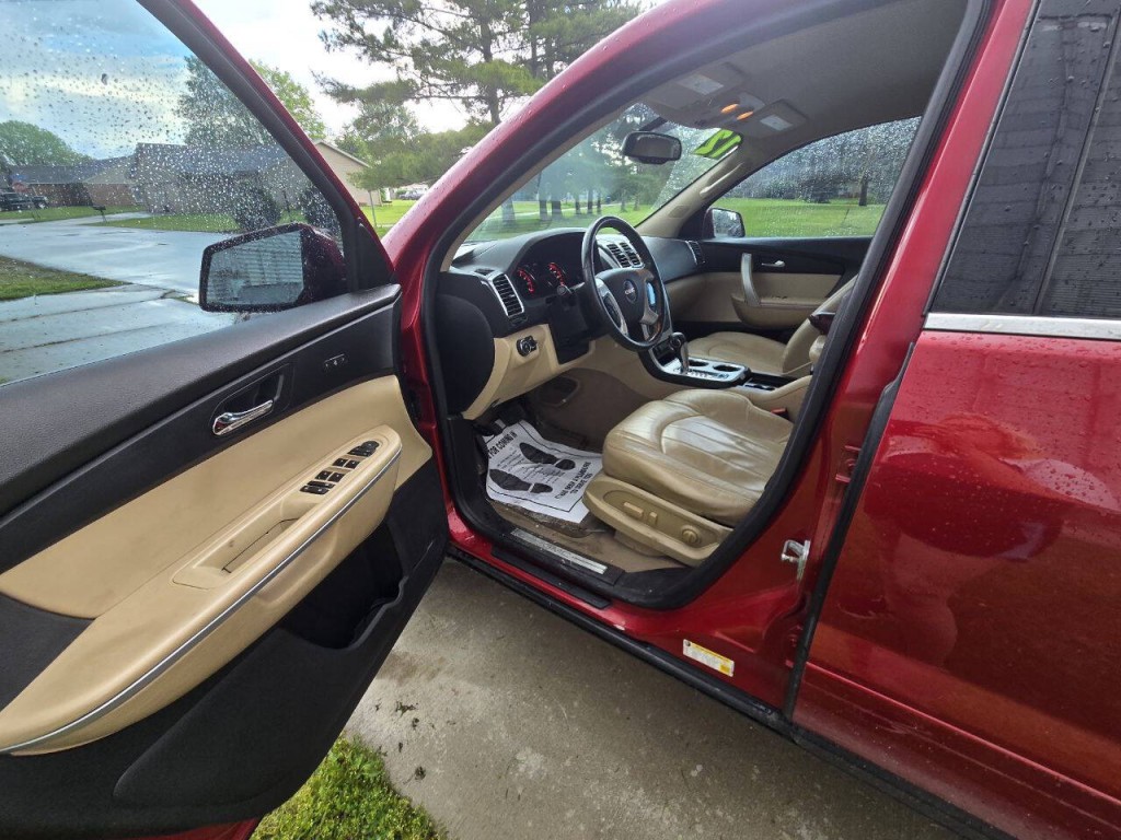 2012 GMC Acadia Image 9