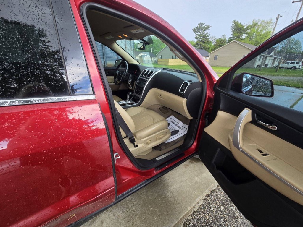 2012 GMC Acadia Image 10