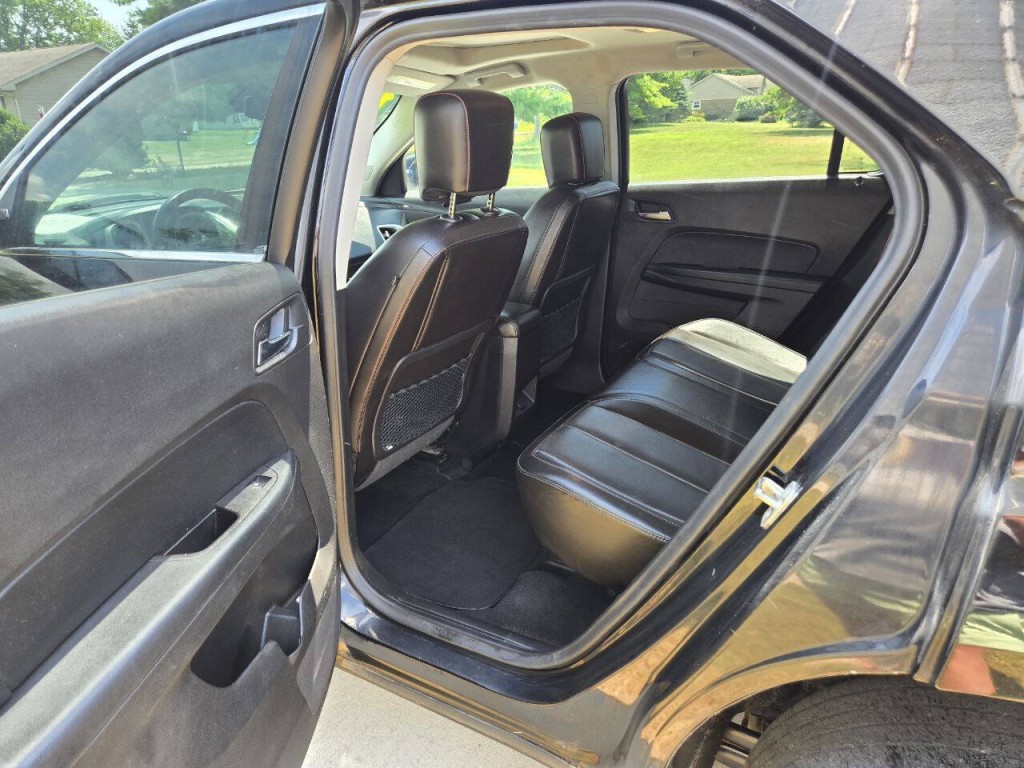2017 Chevrolet Equinox Image 12