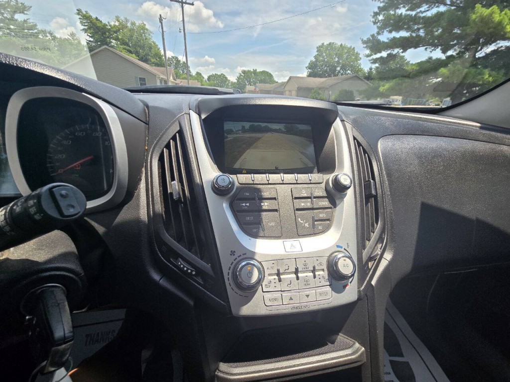 2017 Chevrolet Equinox Image 15