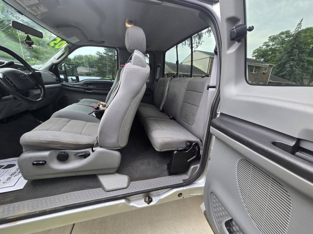 2005 Ford F-250 Image 10