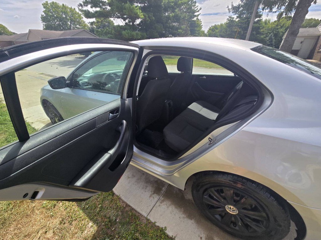 2014 Volkswagen Jetta Image 12