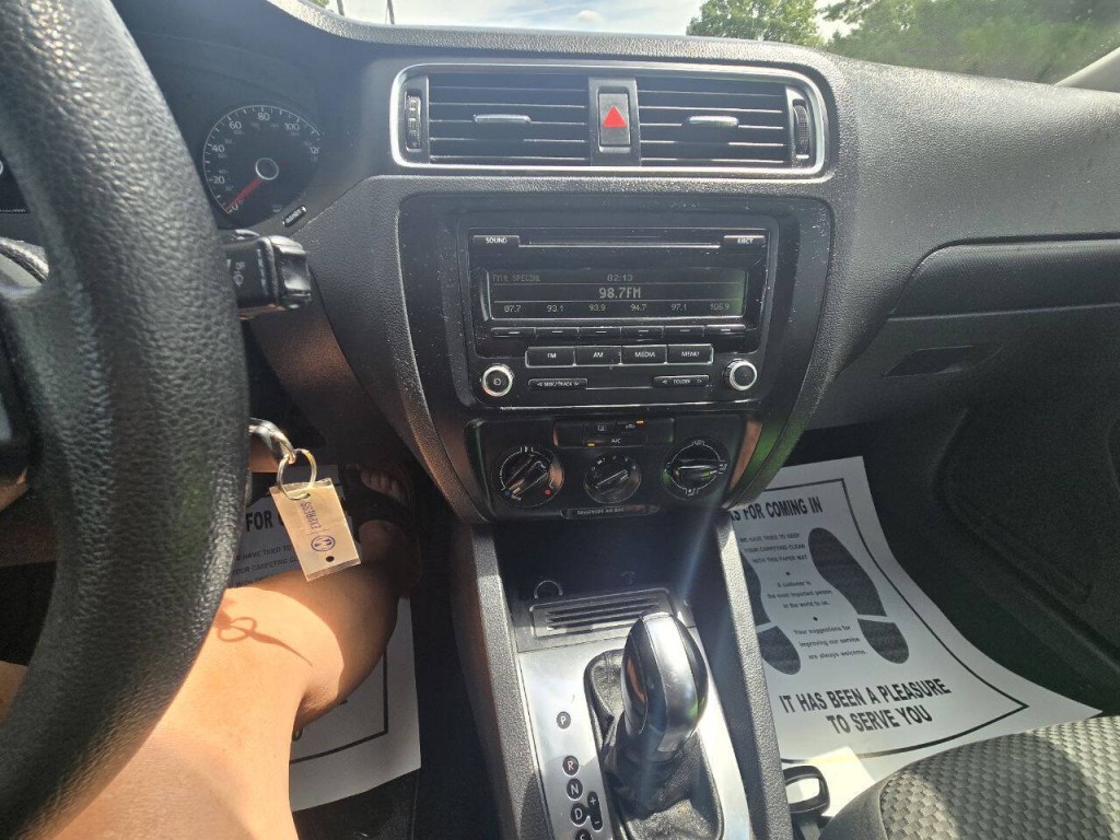 2014 Volkswagen Jetta Image 13