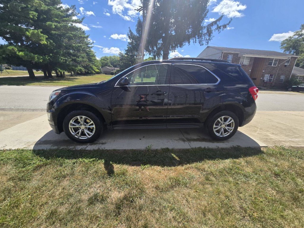2016 Chevrolet Equinox Image 2
