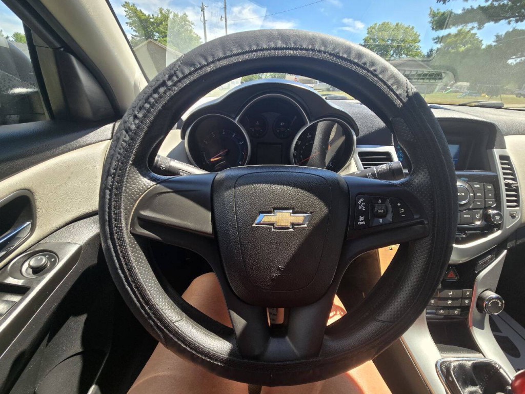 2014 Chevrolet Cruze Image 13