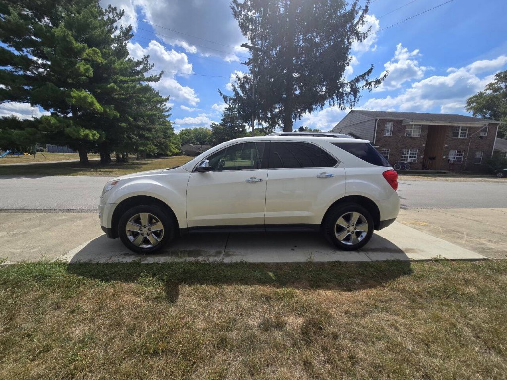 2013 Chevrolet Equinox Image 2