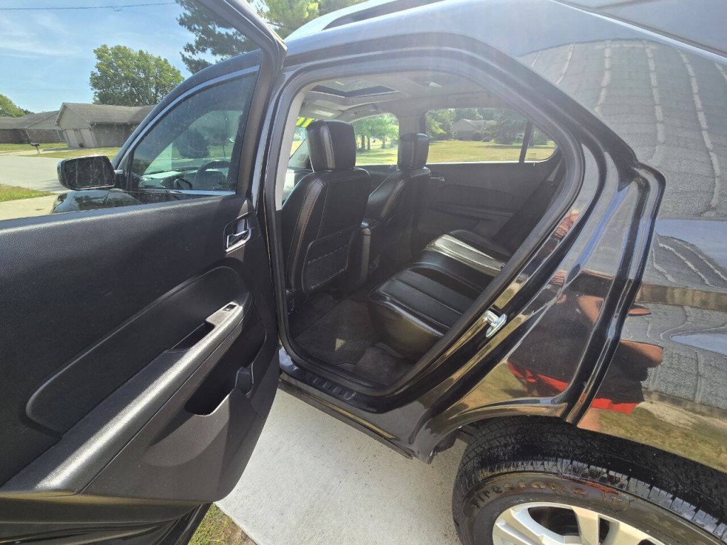 2010 Chevrolet Equinox Image 12