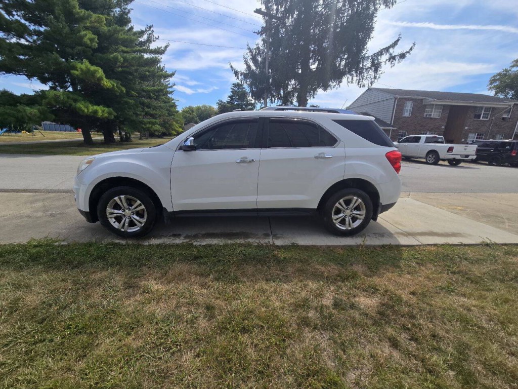 2012 Chevrolet Equinox Image 2
