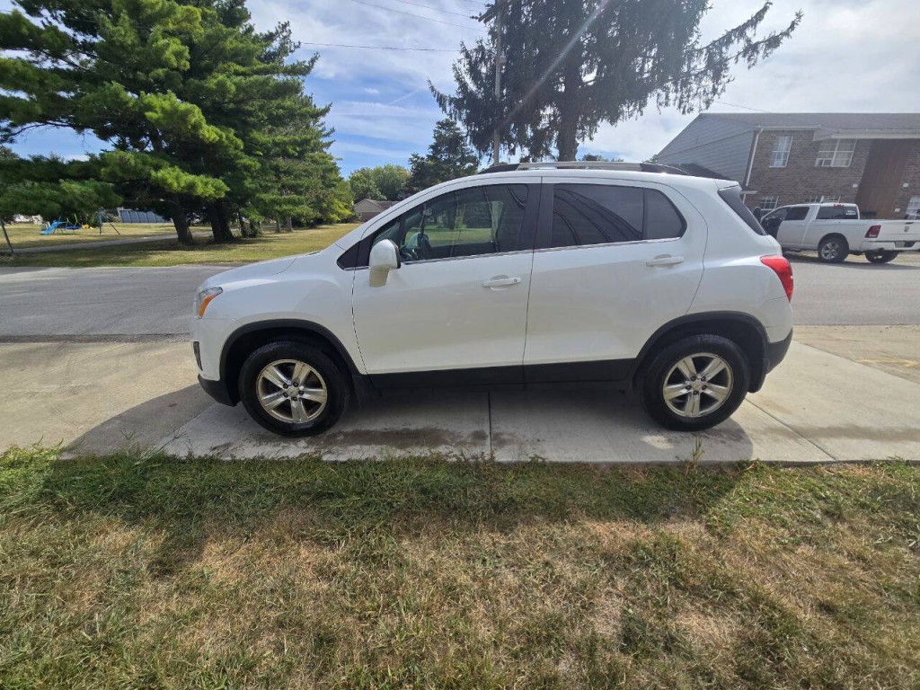 2015 Chevrolet Trax Image 2