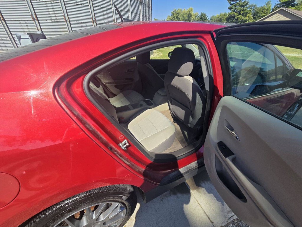 2013 Chevrolet Volt Image 11