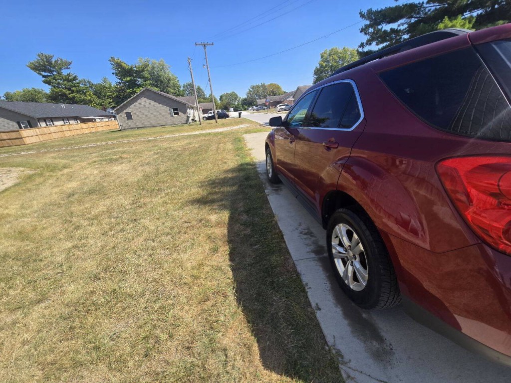2011 Chevrolet Equinox Image 8