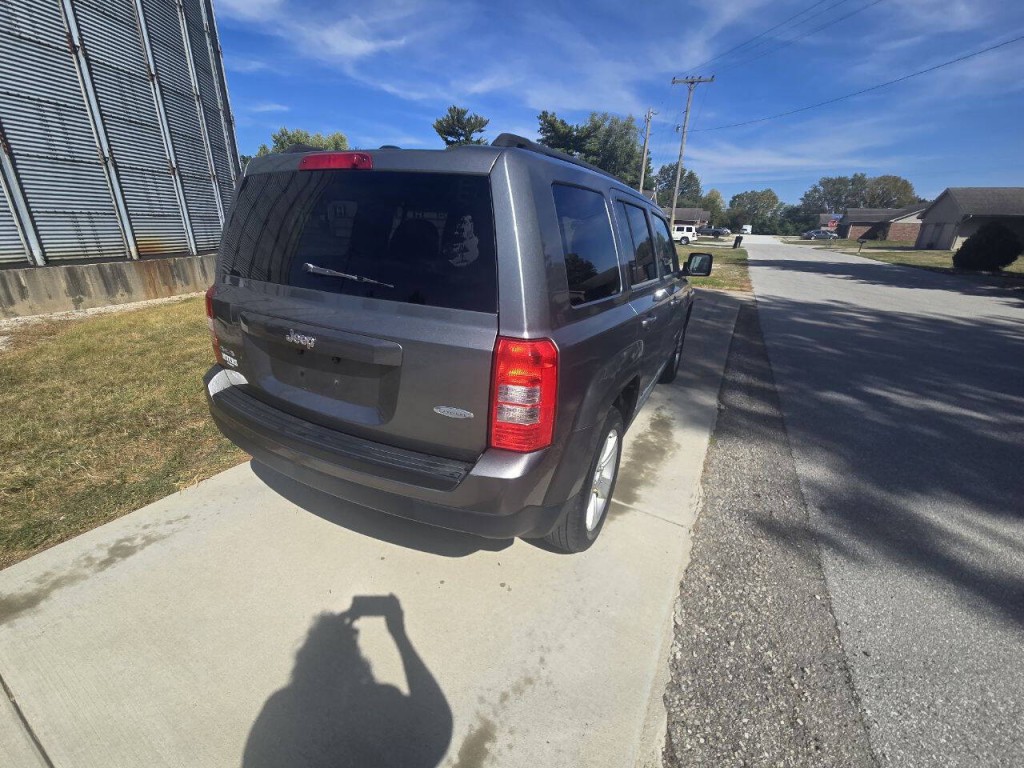 2011 Jeep Patriot Image 6