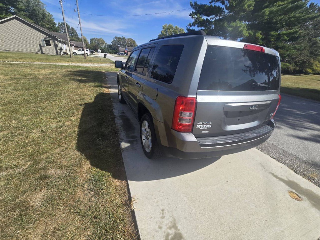 2011 Jeep Patriot Image 8
