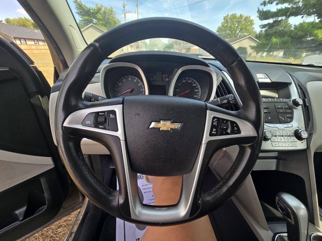 2010 Chevrolet Equinox Image 14