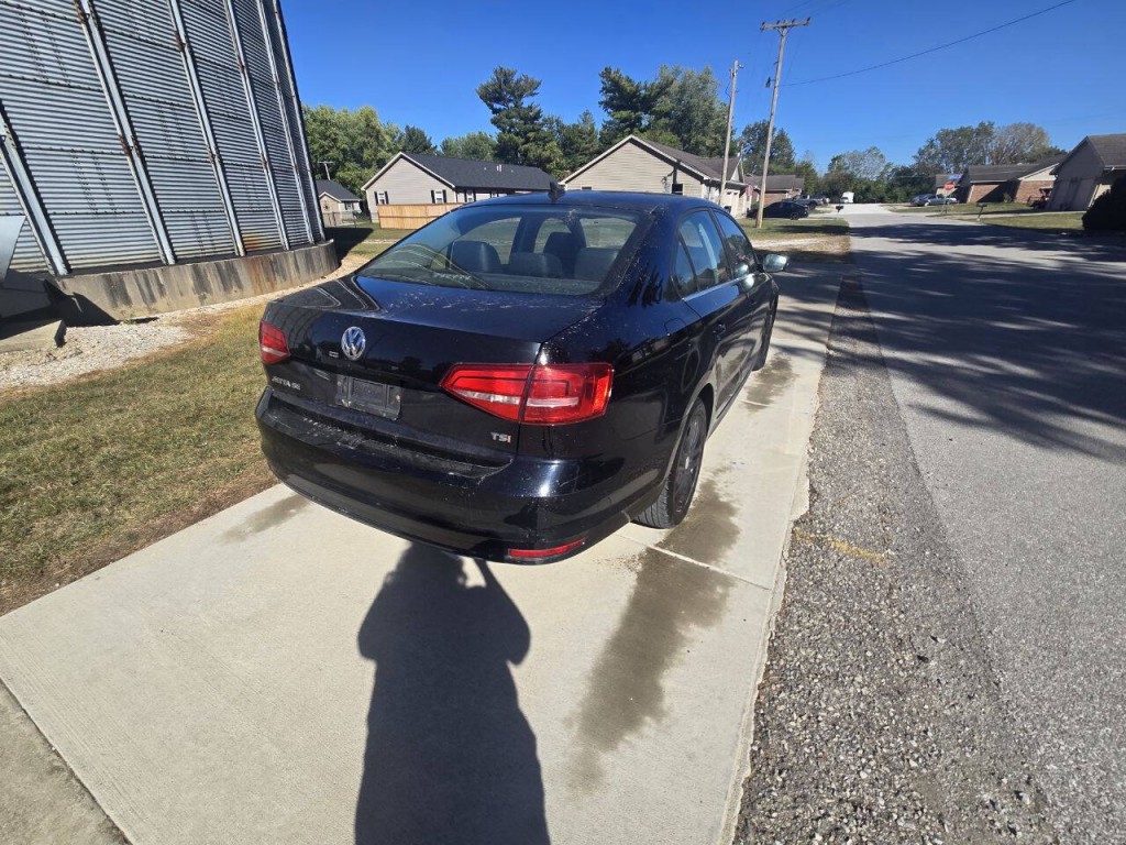 2015 Volkswagen Jetta Image 6