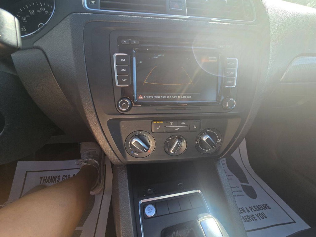 2015 Volkswagen Jetta Image 15