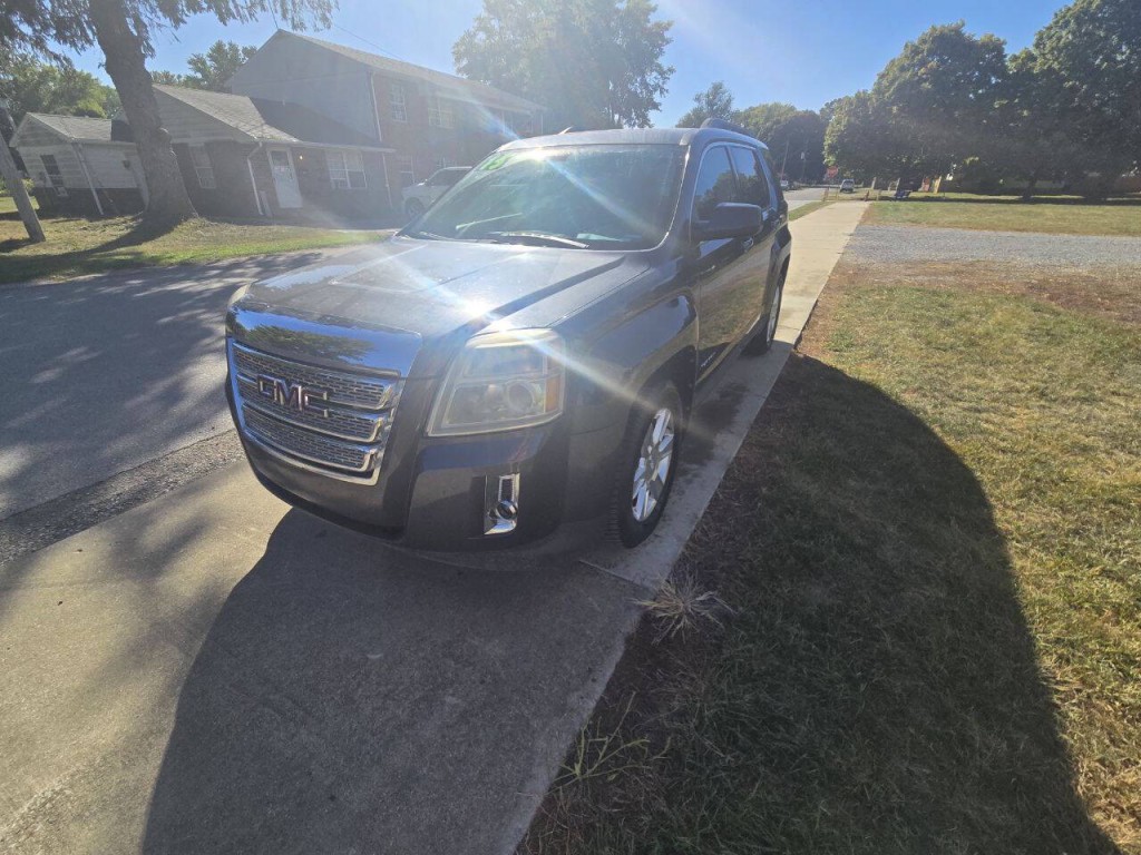 2011 GMC Terrain Image 3
