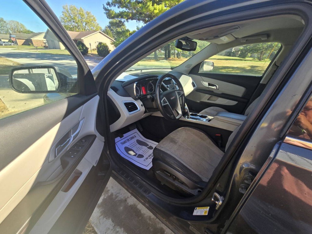 2011 GMC Terrain Image 9