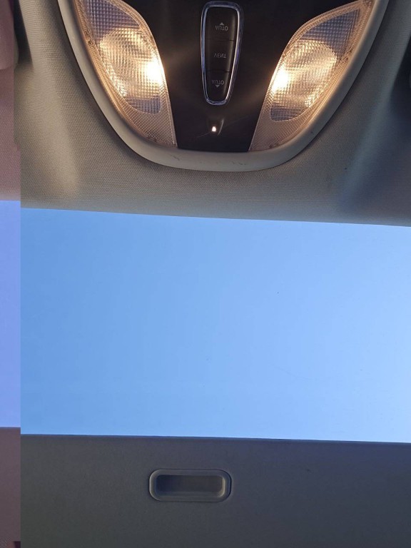 2015 Chrysler 200 Image 13