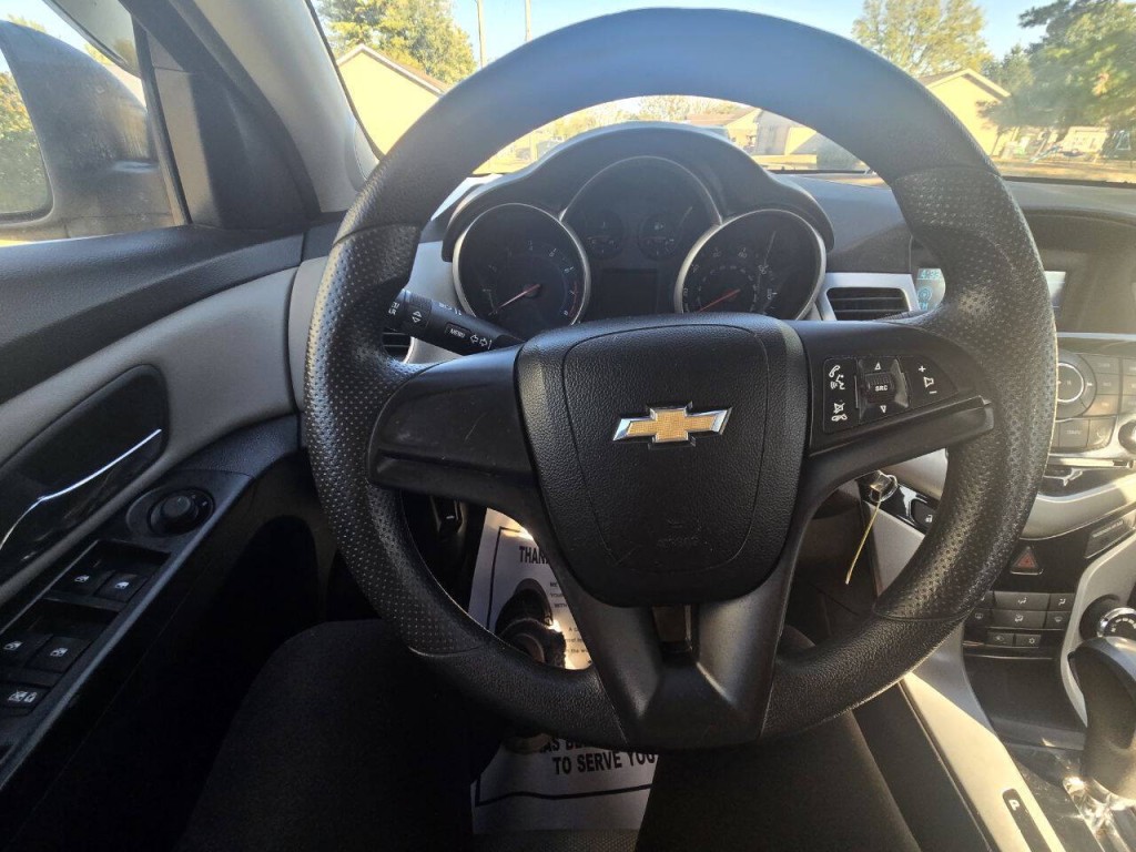 2012 Chevrolet Cruze Image 14