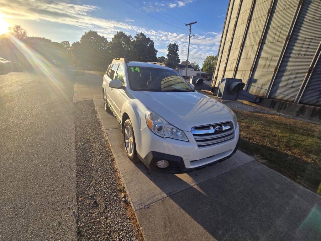 2014 Subaru Outback Image 5