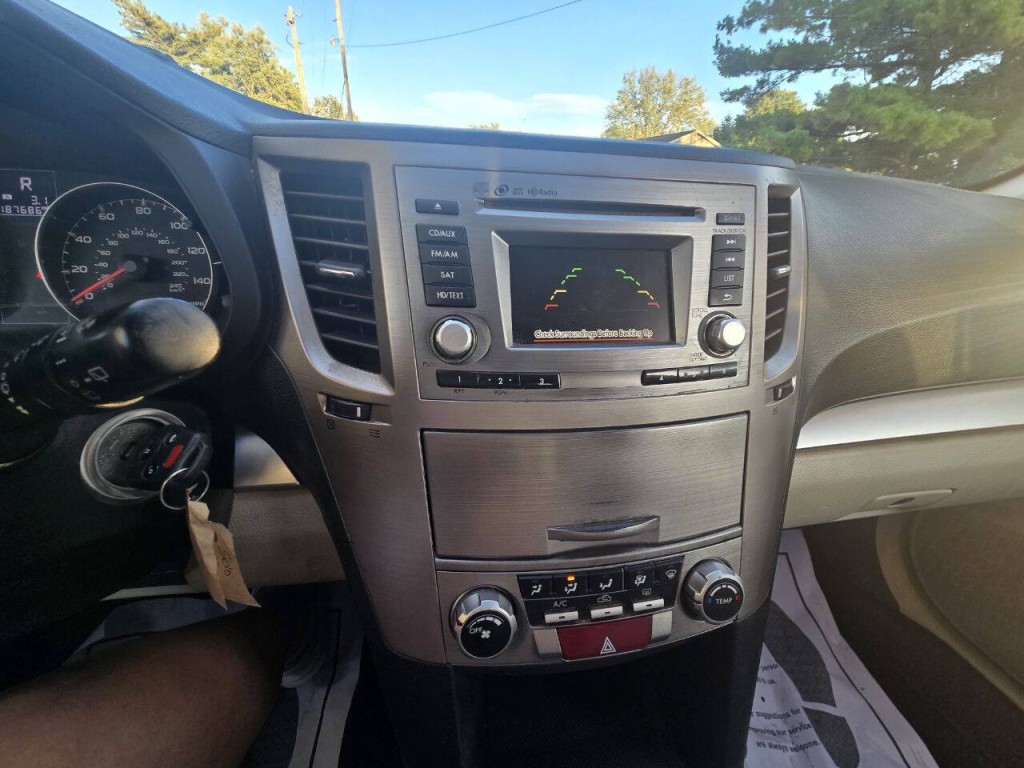 2014 Subaru Outback Image 15