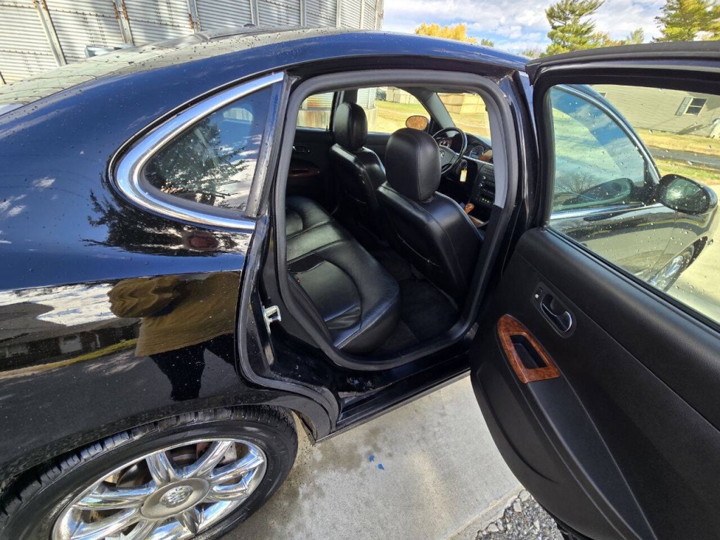2005 Buick LaCrosse Image 11