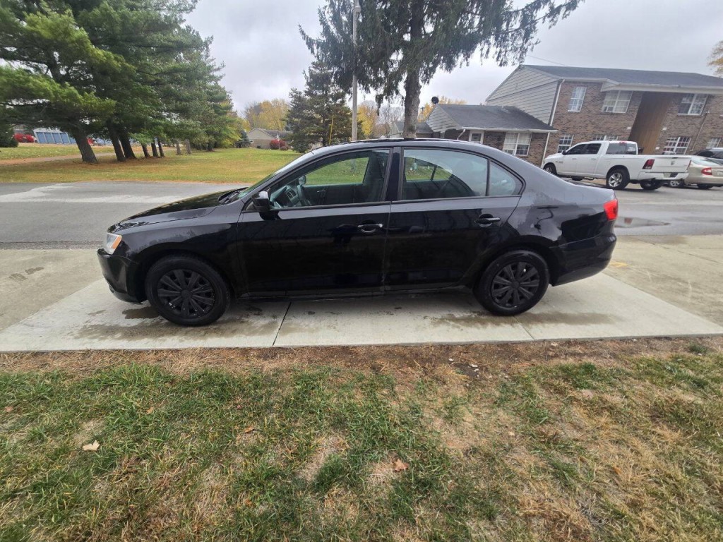 2012 Volkswagen Jetta Image 3