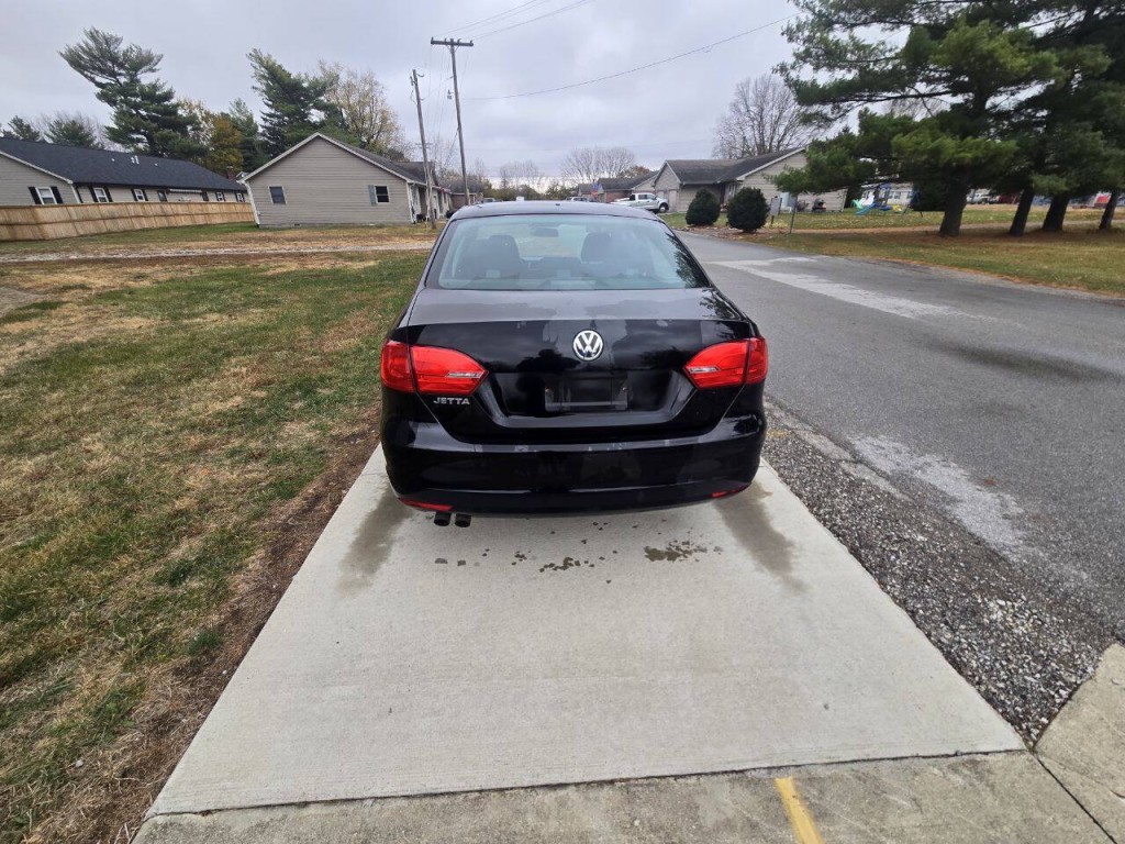 2012 Volkswagen Jetta Image 8