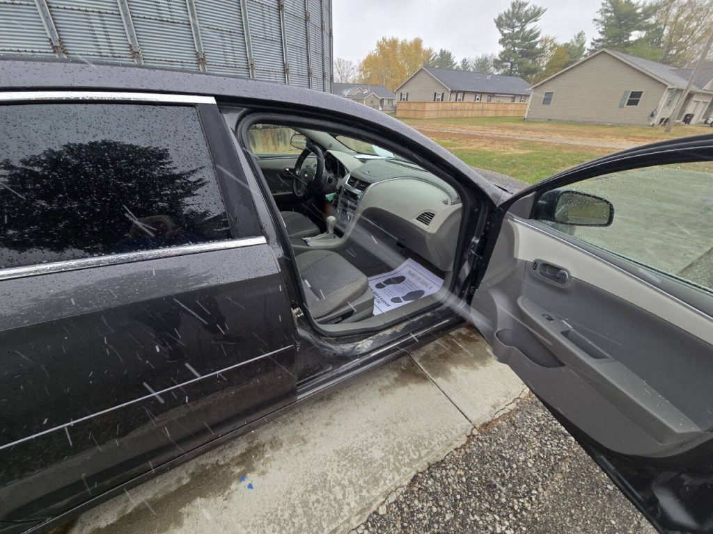 2012 Chevrolet Malibu Image 10