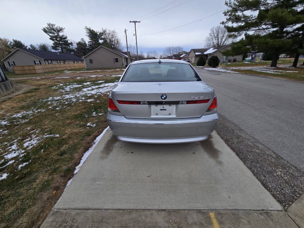 2003 BMW 7 Series Image 7