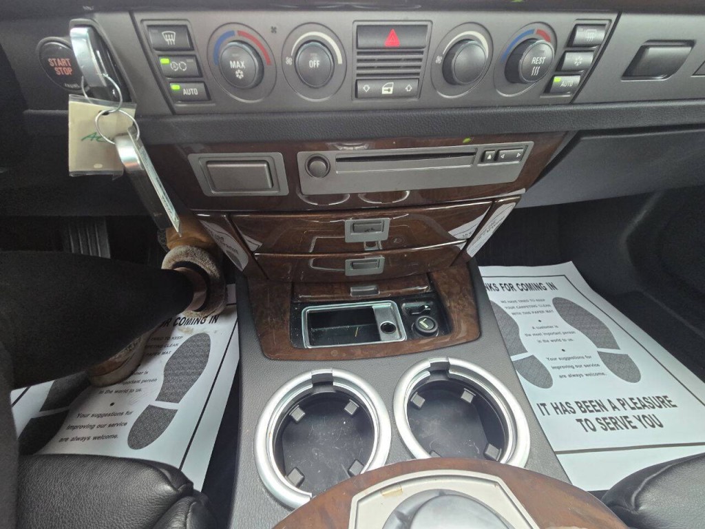 2003 BMW 7 Series Image 14