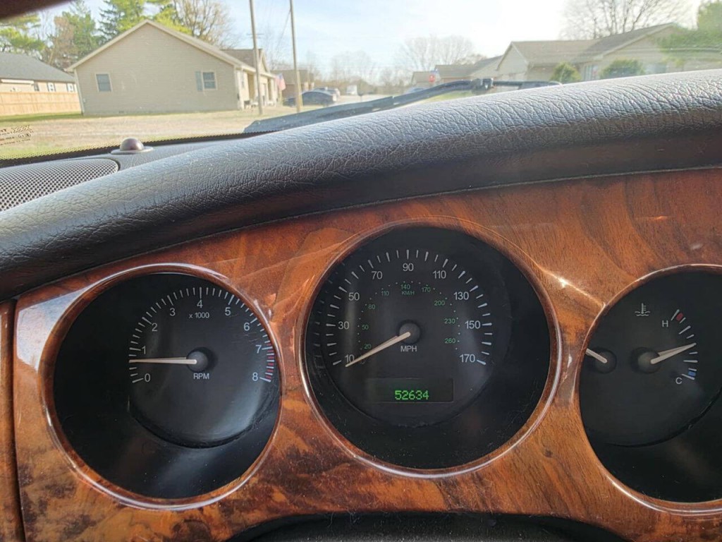 1998 Jaguar XK-Series Image 19