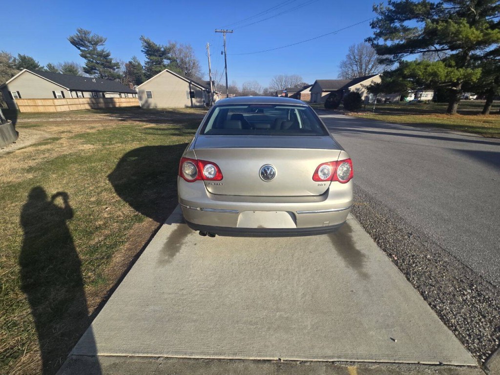 2007 Volkswagen Passat Image 7