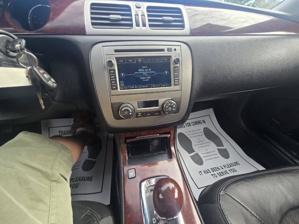 2009 Buick Lucerne Image 13