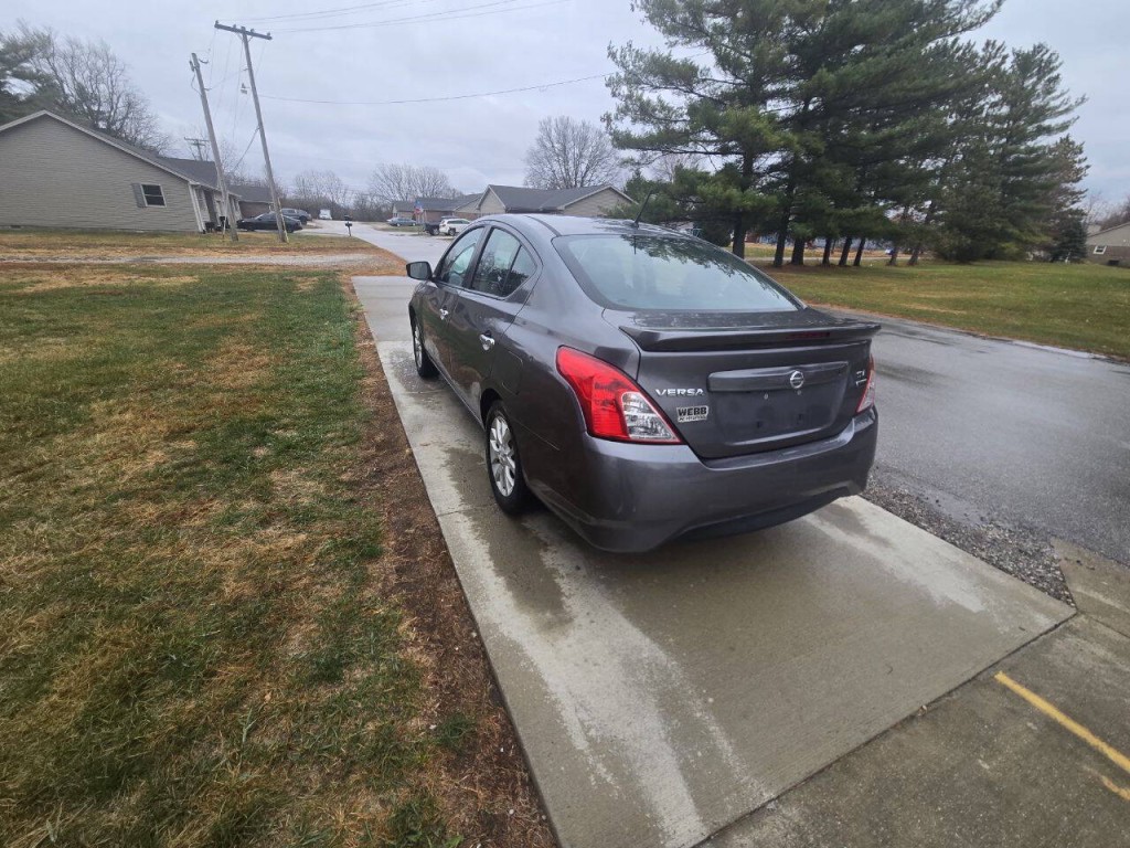 2018 Nissan Versa Image 8