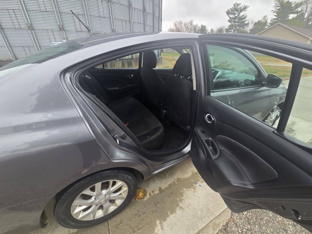2018 Nissan Versa Image 11