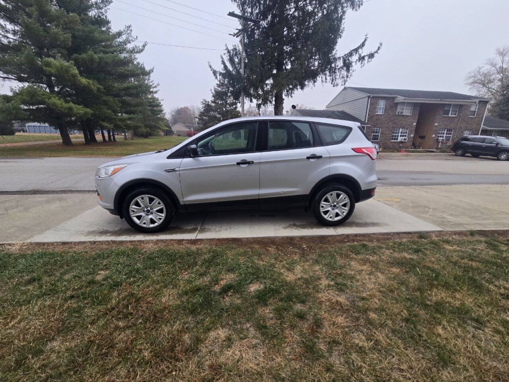 2013 Ford Escape Image 2