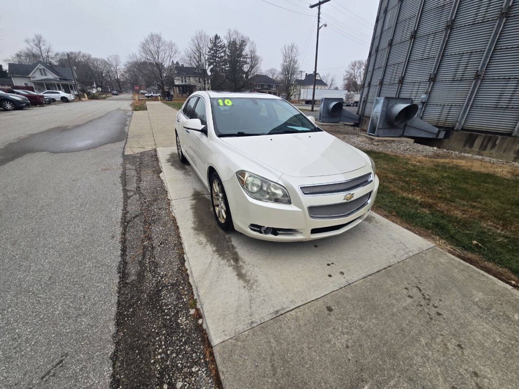 2010 Chevrolet Malibu Image 5