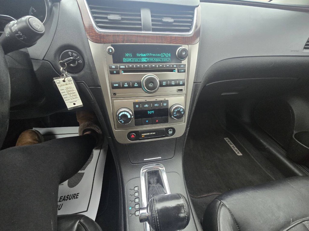 2010 Chevrolet Malibu Image 13