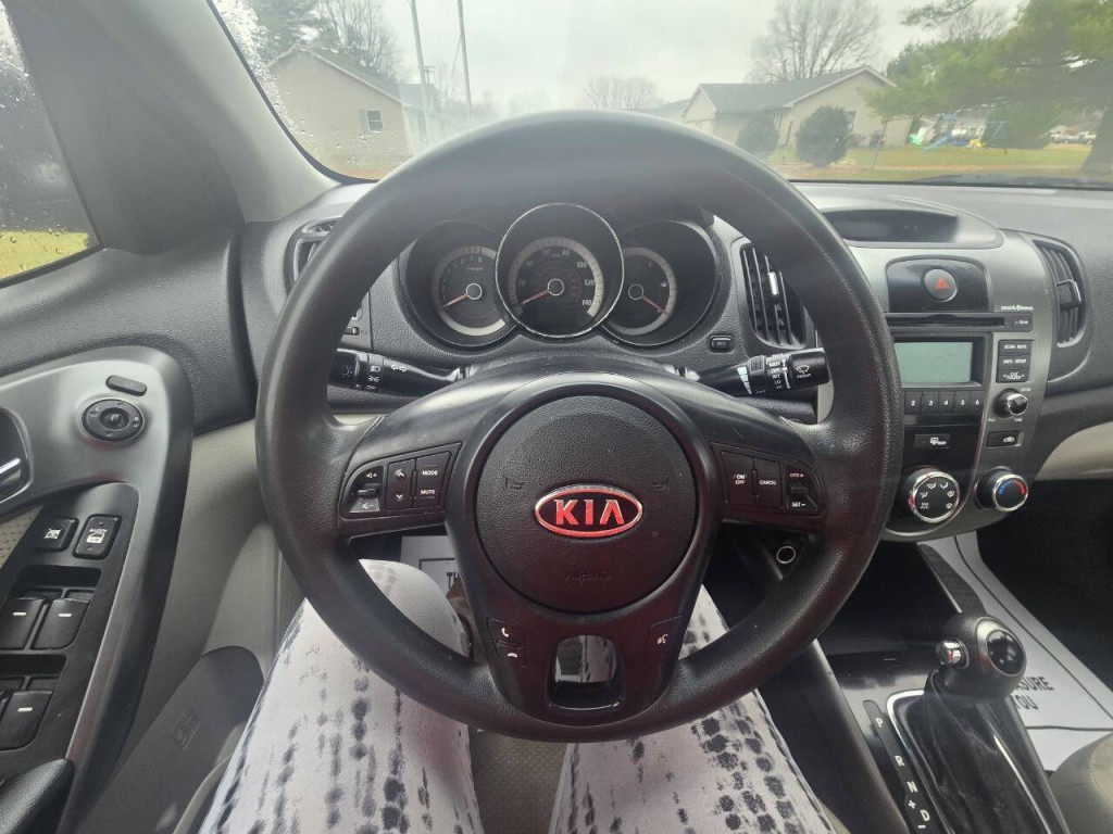 2013 Kia Forte Image 14