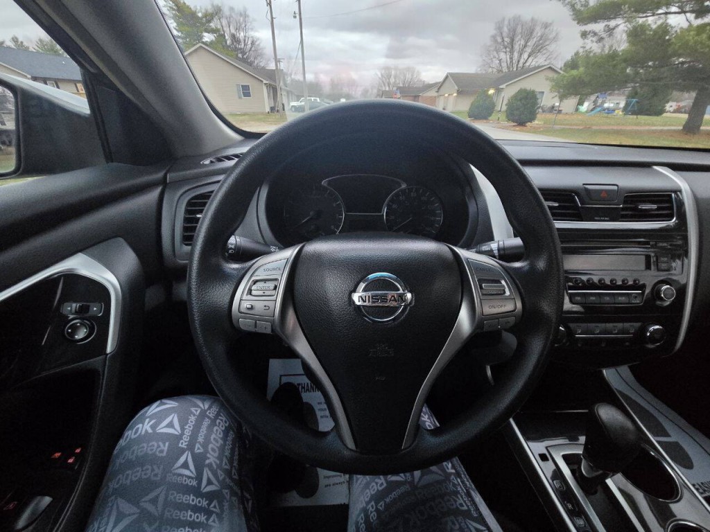 2013 Nissan Altima Image 16