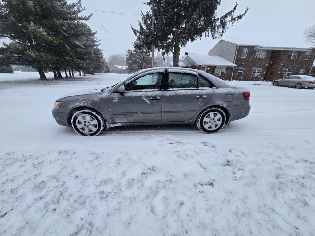 2008 Hyundai Sonata Image 2