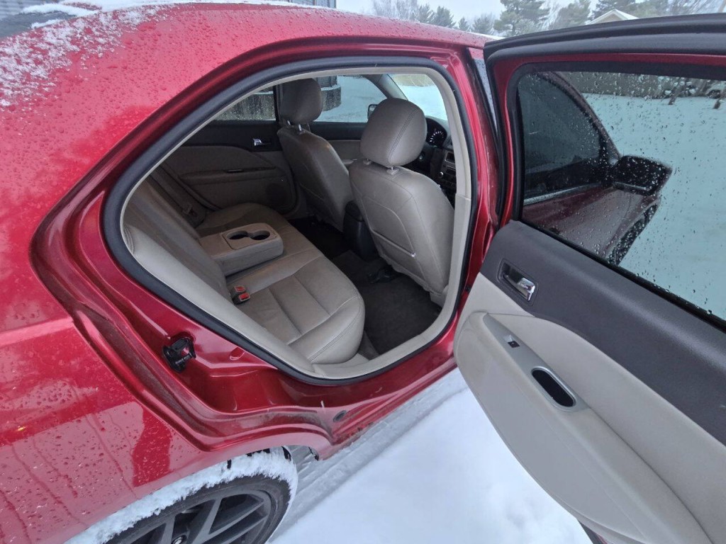 2012 Ford Fusion Image 11