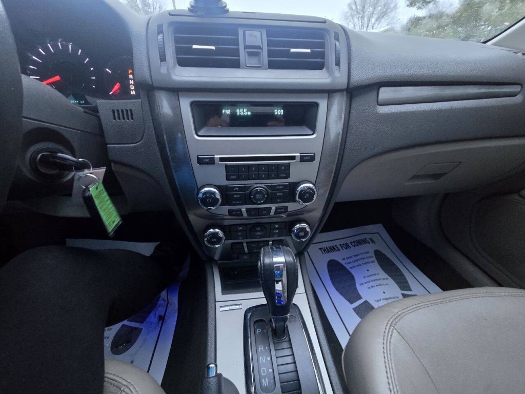 2012 Ford Fusion Image 13