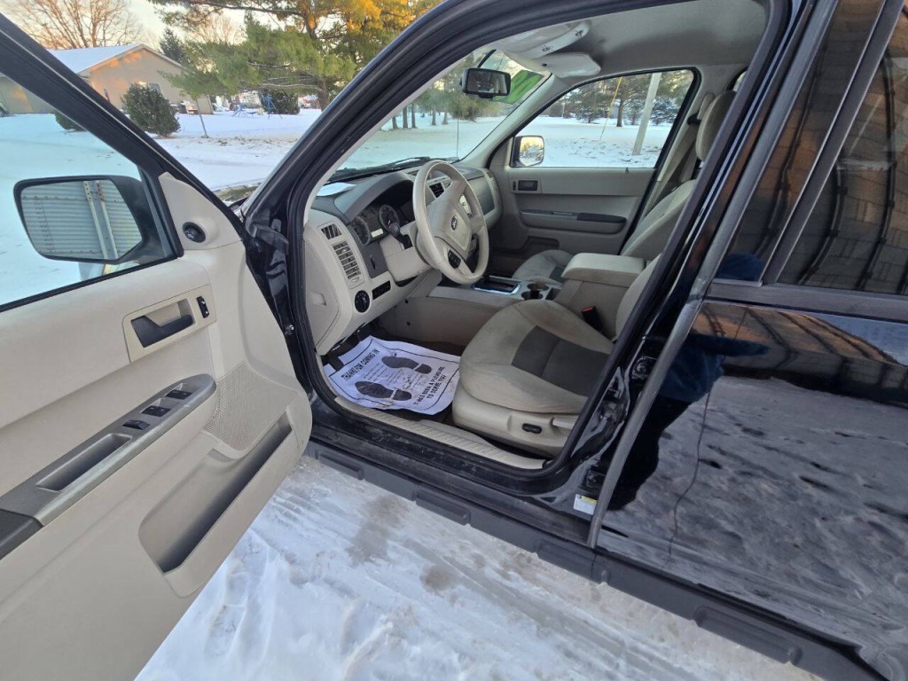 2008 Ford Escape Image 9